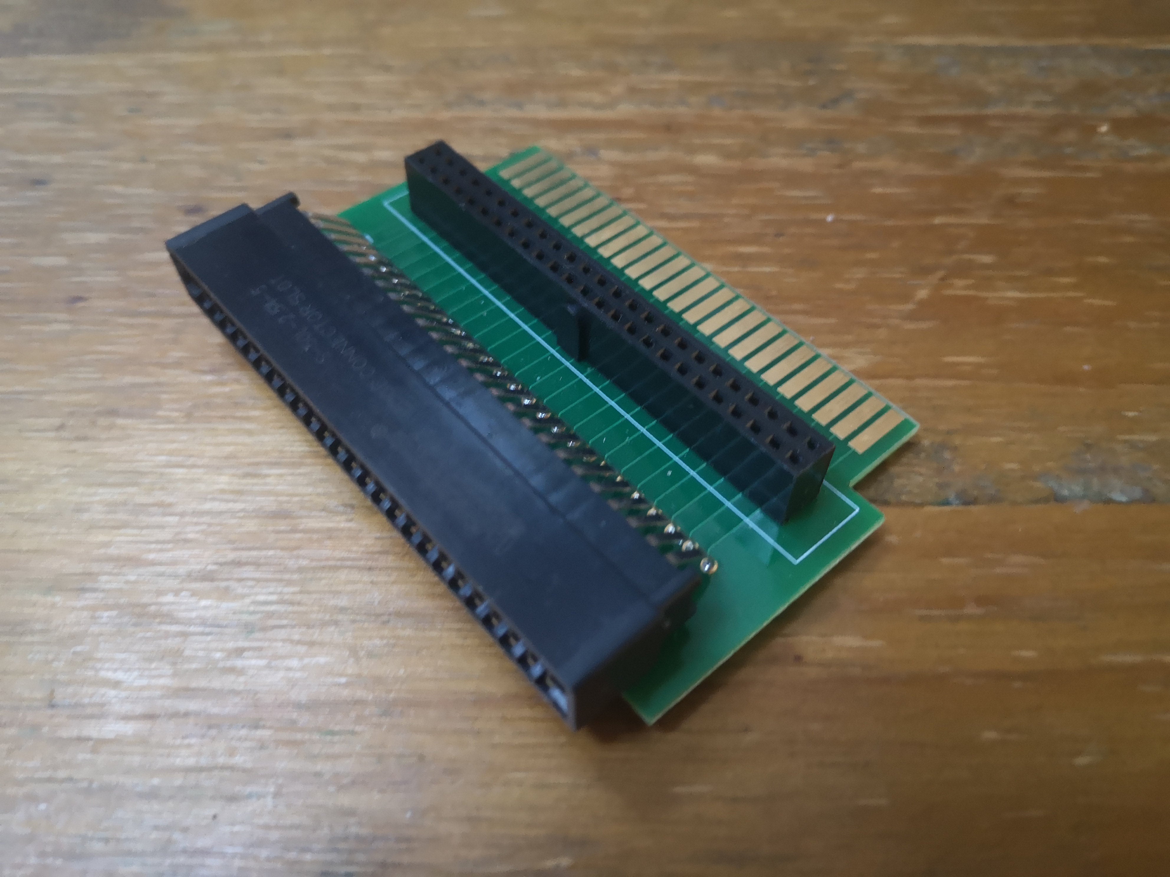 【CPC-L24】qwer Single slot expander board (MX4 compatible) for Amstrad CPC 464